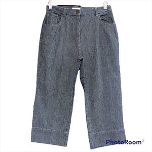 Christopher & Banks Seersucker Capris Size 4